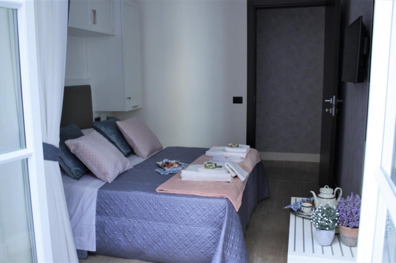 Napoli Mariana Luxury Apartment Luaran gambar